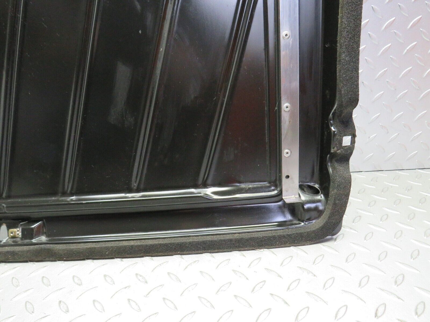 31708 Mercedes-Benz W201 190LE Power Sunroof Frame