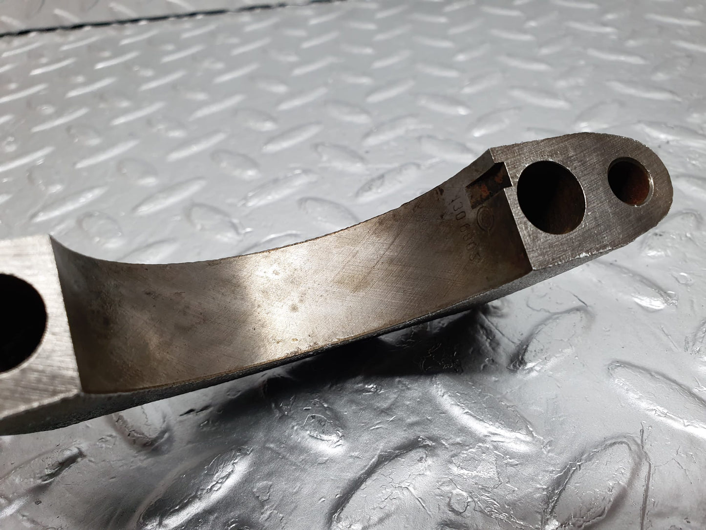 4799 Mercedes-Benz W114 280CE Coupe Crankshaft Bearing Holder Block 1080110211