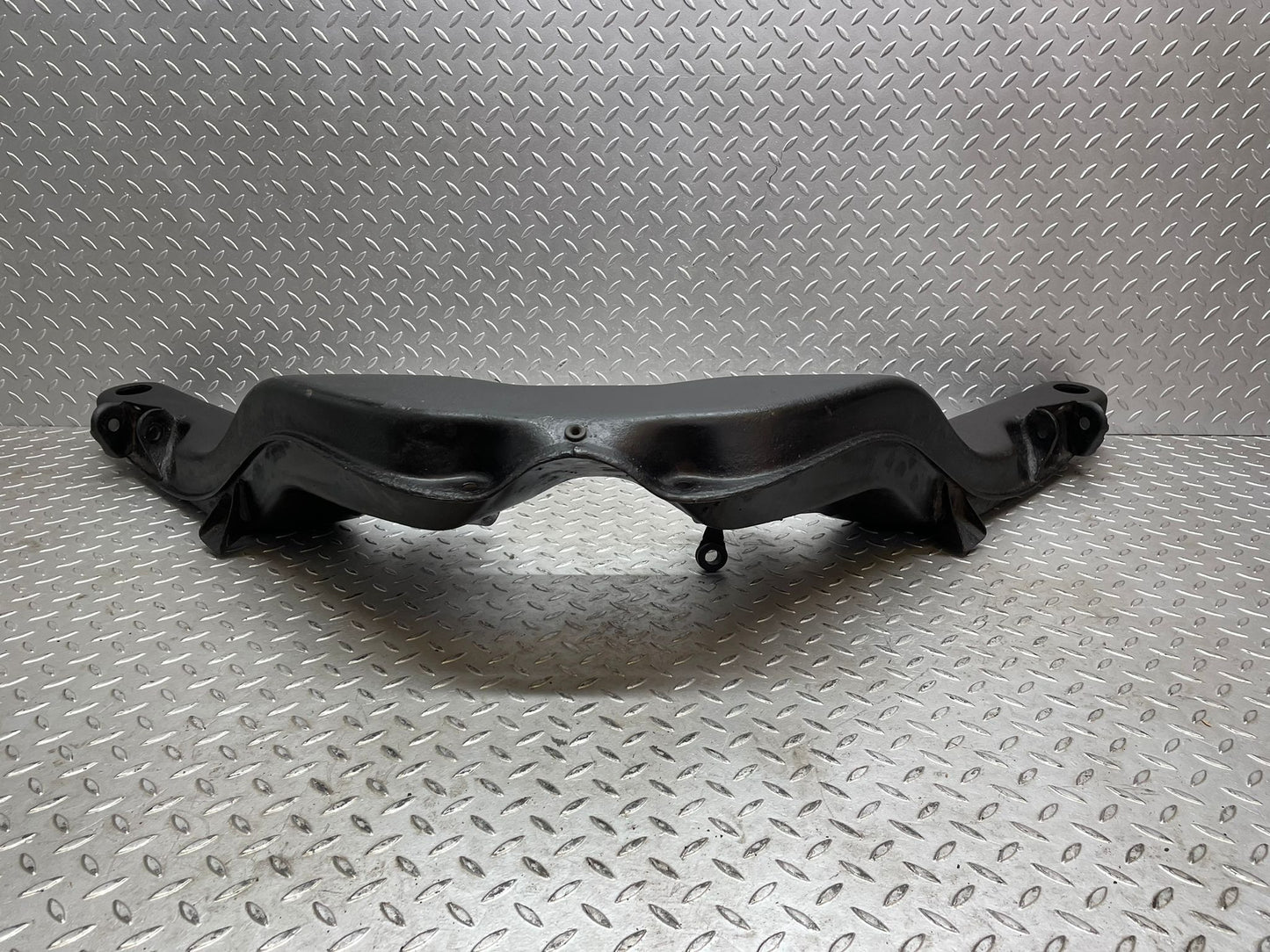 3059 Mercedes-Benz C123 280CE Rear Subframe Axle Carrier Suspension