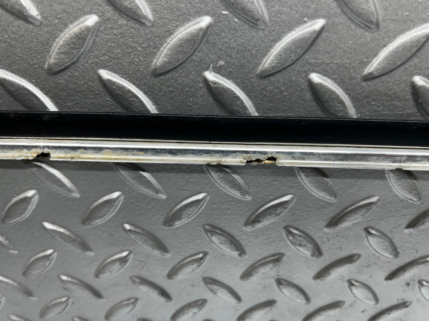 7811 Mercedes-Benz S123 230TE Wagon Roof Chrome Trim Right Side