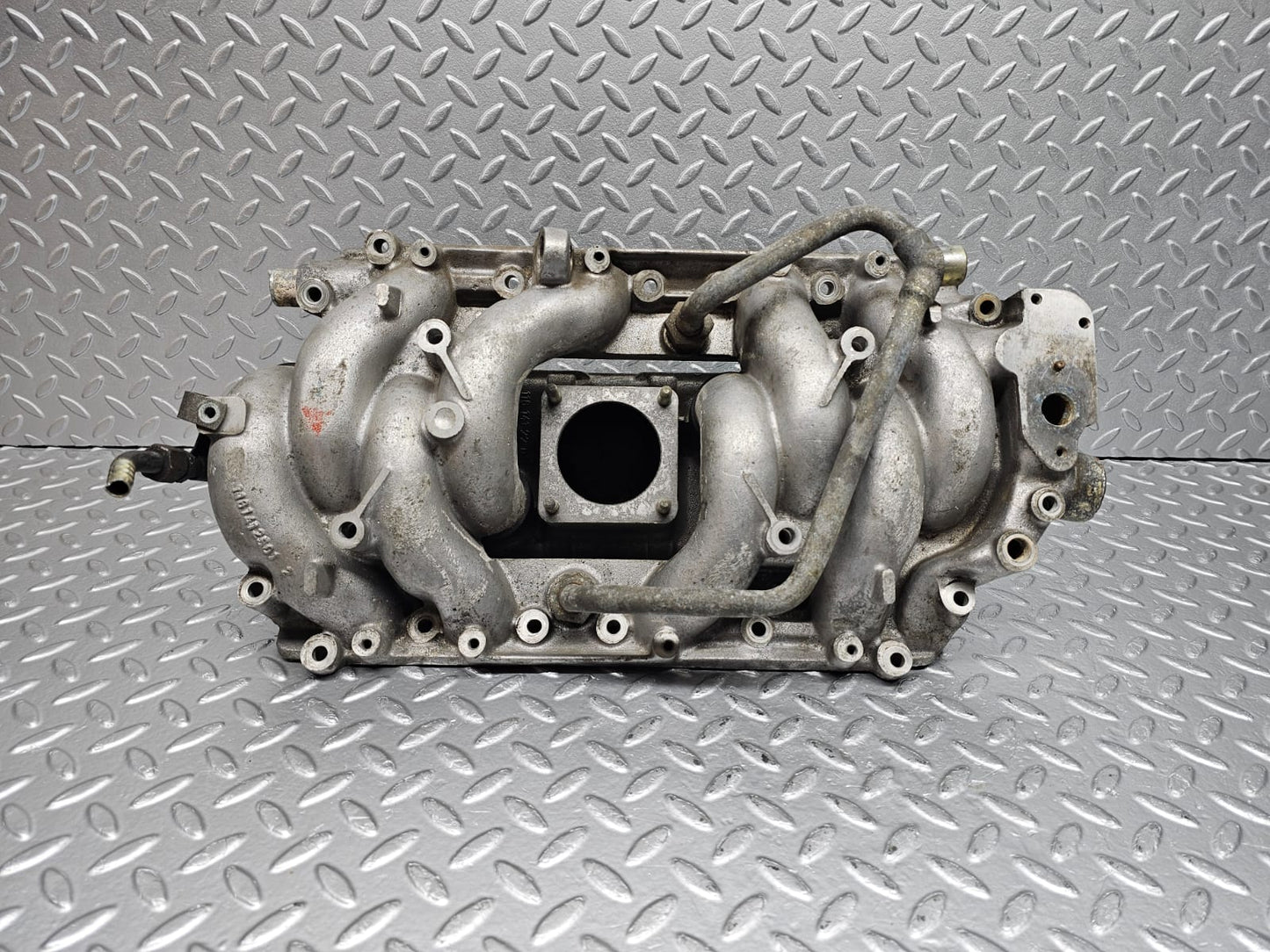 0942 Mercedes-Benz C107 350SLC Coupe Air Intake Manifold 1161412501