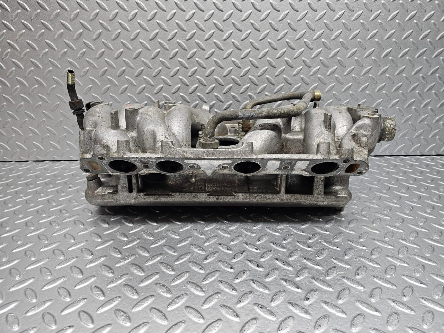 0942 Mercedes-Benz C107 350SLC Coupe Air Intake Manifold 1161412501