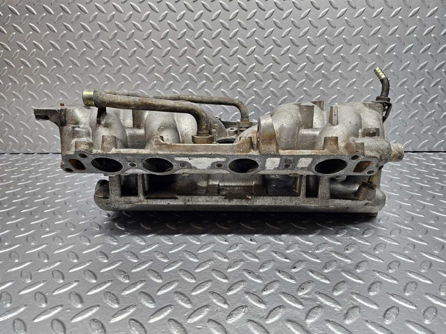 0942 Mercedes-Benz C107 350SLC Coupe Air Intake Manifold 1161412501
