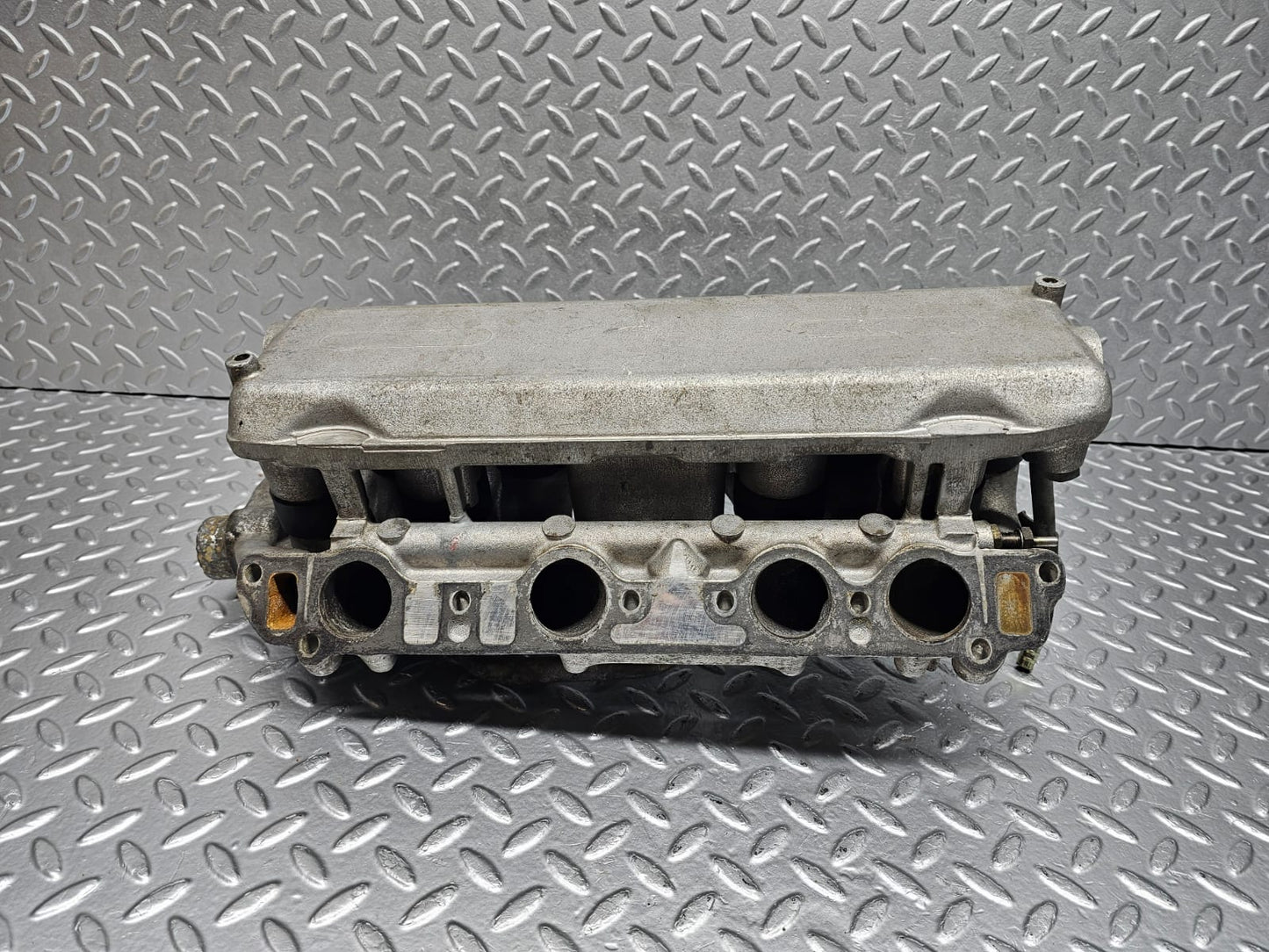 0942 Mercedes-Benz C107 350SLC Coupe Air Intake Manifold 1161412501