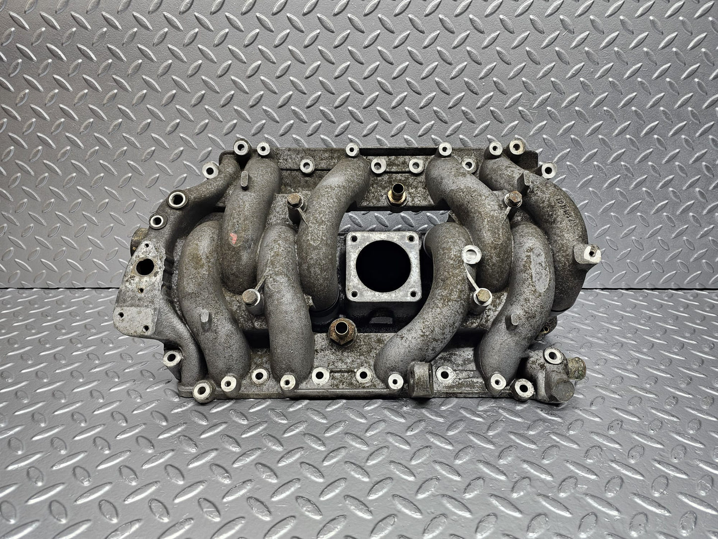 13829 Mercedes-Benz R107 450SL Intake Manifold 1171411101