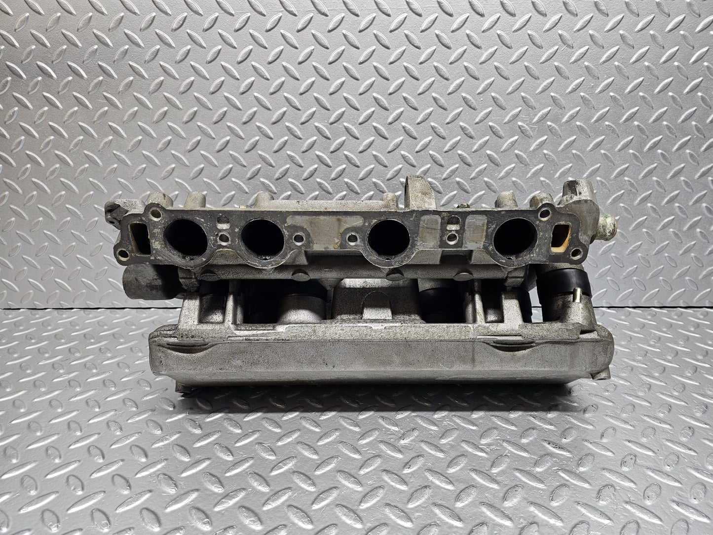 13829 Mercedes-Benz R107 450SL Intake Manifold 1171411101