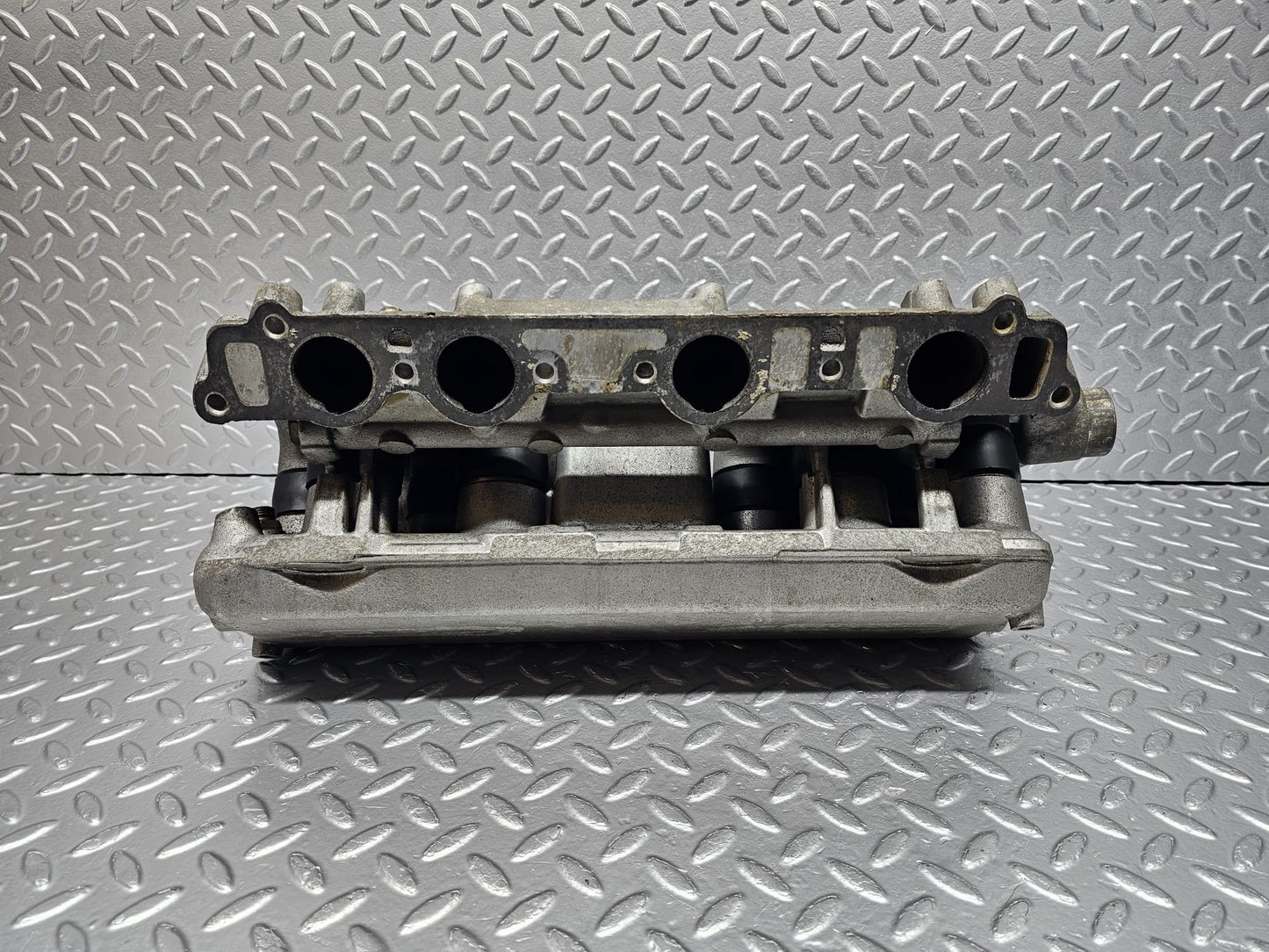 13829 Mercedes-Benz R107 450SL Intake Manifold 1171411101