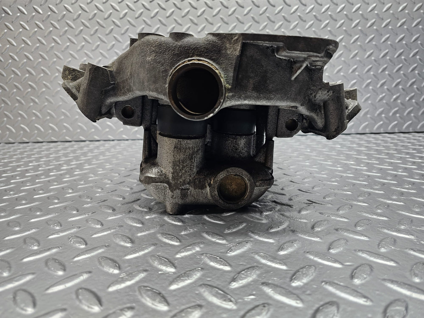 13829 Mercedes-Benz R107 450SL Intake Manifold 1171411101