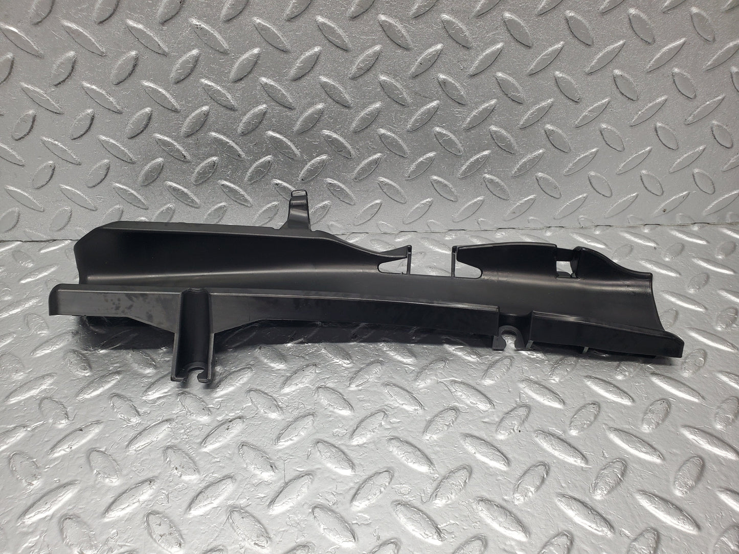 1525 Mercedes-Benz W220 S430 Ledge Border Rear Right 2206950160