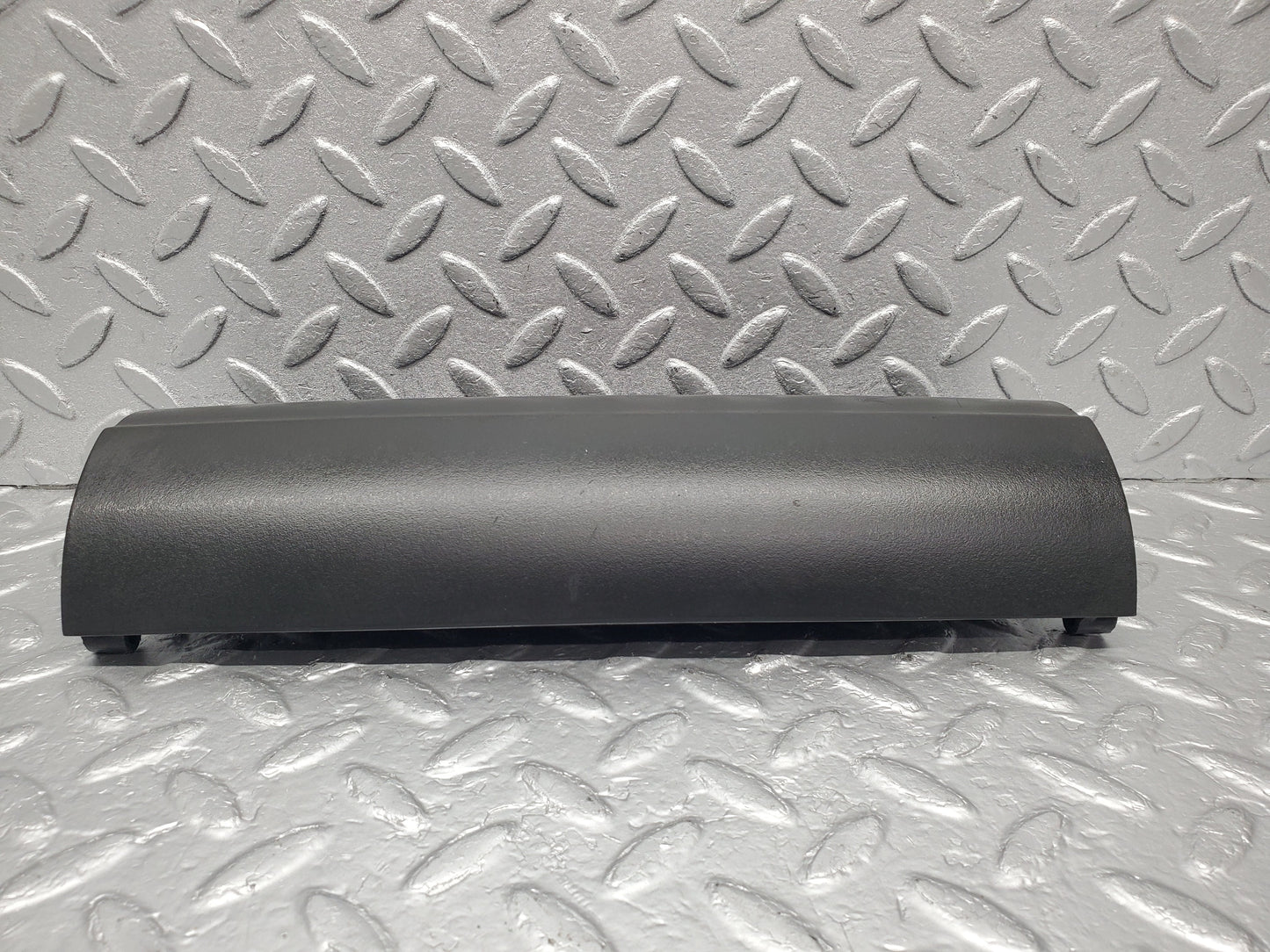 1601 Mercedes-Benz W220 S430 Front Seat Compartment Lid Cover 2209180630