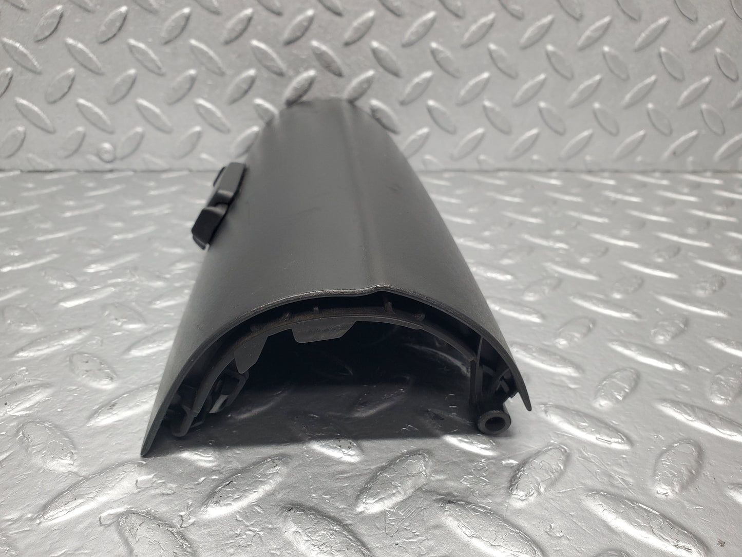 1601 Mercedes-Benz W220 S430 Front Seat Compartment Lid Cover 2209180630
