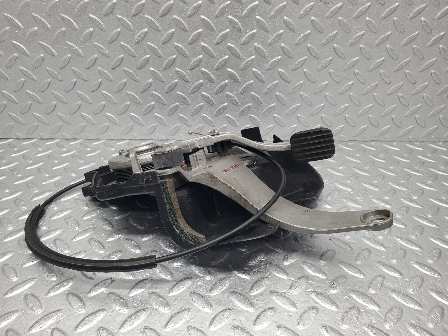 1602 Mercedes-Benz W220 S430 Handbrake Pedal 2206841318