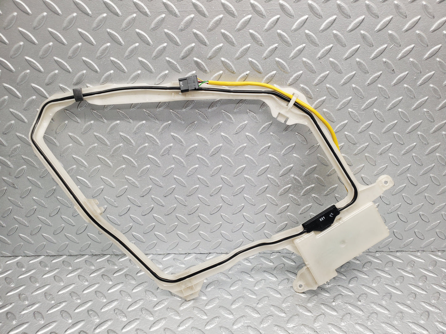 1604 Mercedes-Benz W220 S430 Key Less Antenna Front Right 2208200275