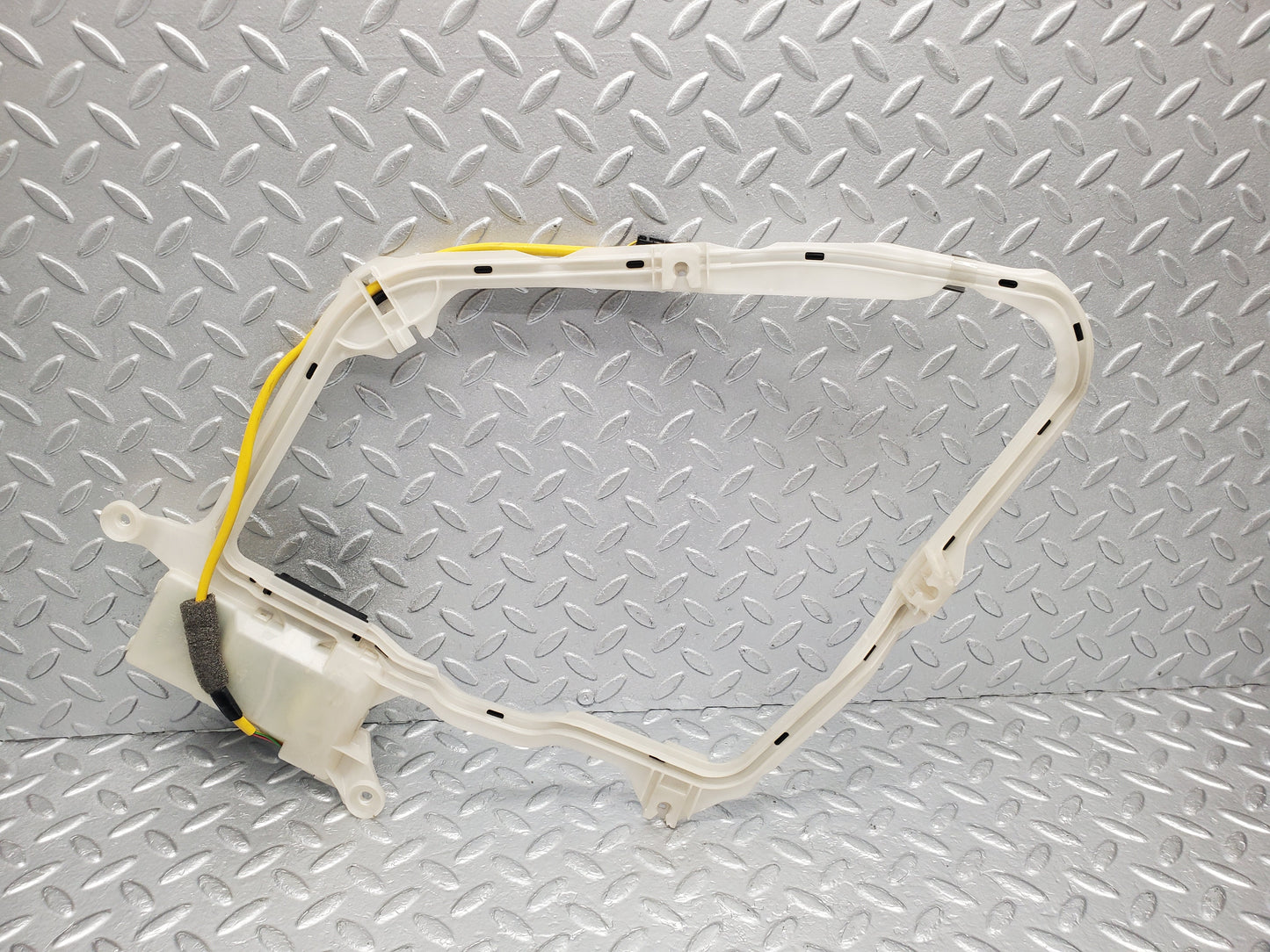 1604 Mercedes-Benz W220 S430 Key Less Antenna Front Right 2208200275