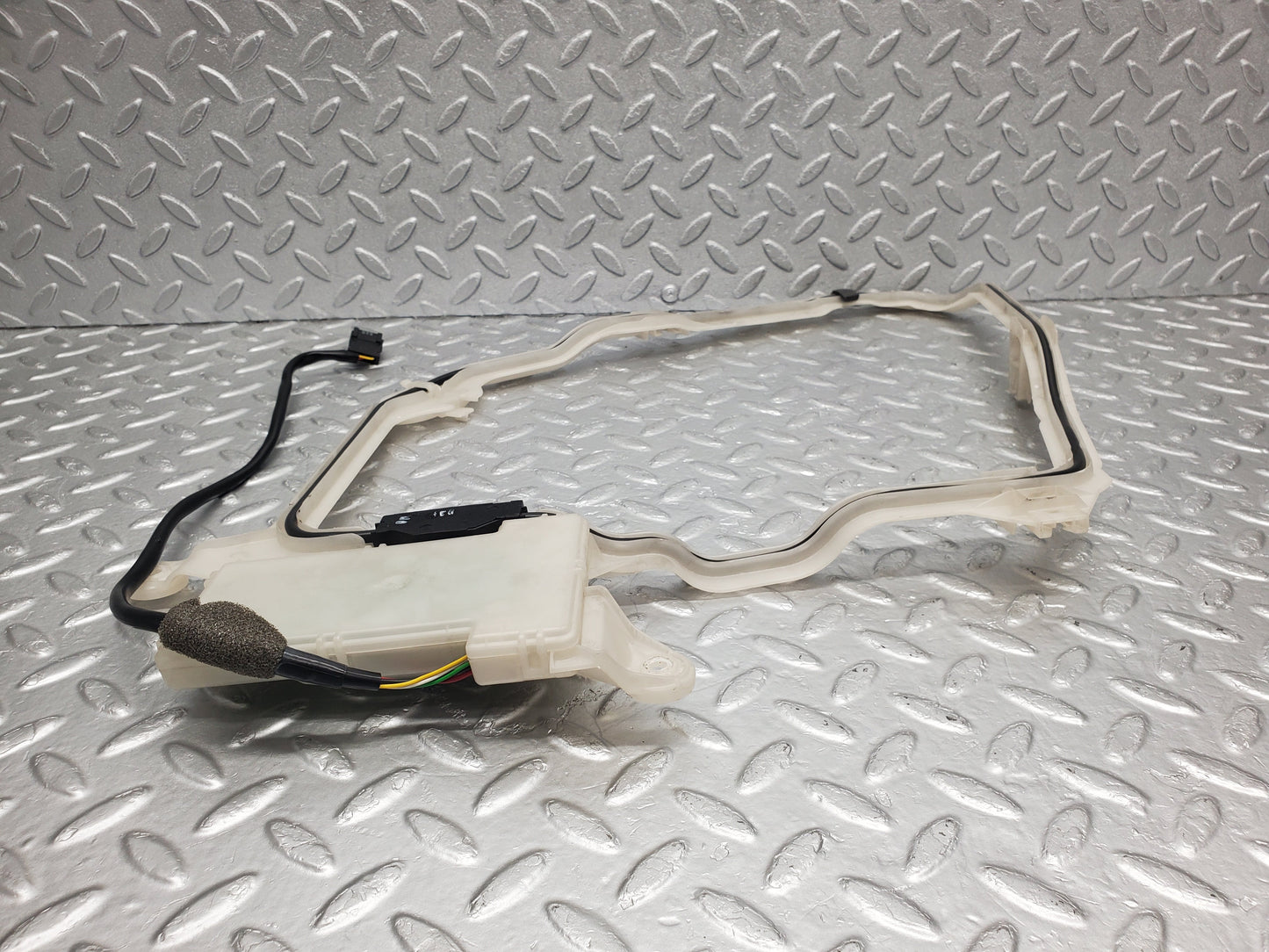 1605 Mercedes-Benz W220 S430 Key Less Antenna Front Left 2208200175