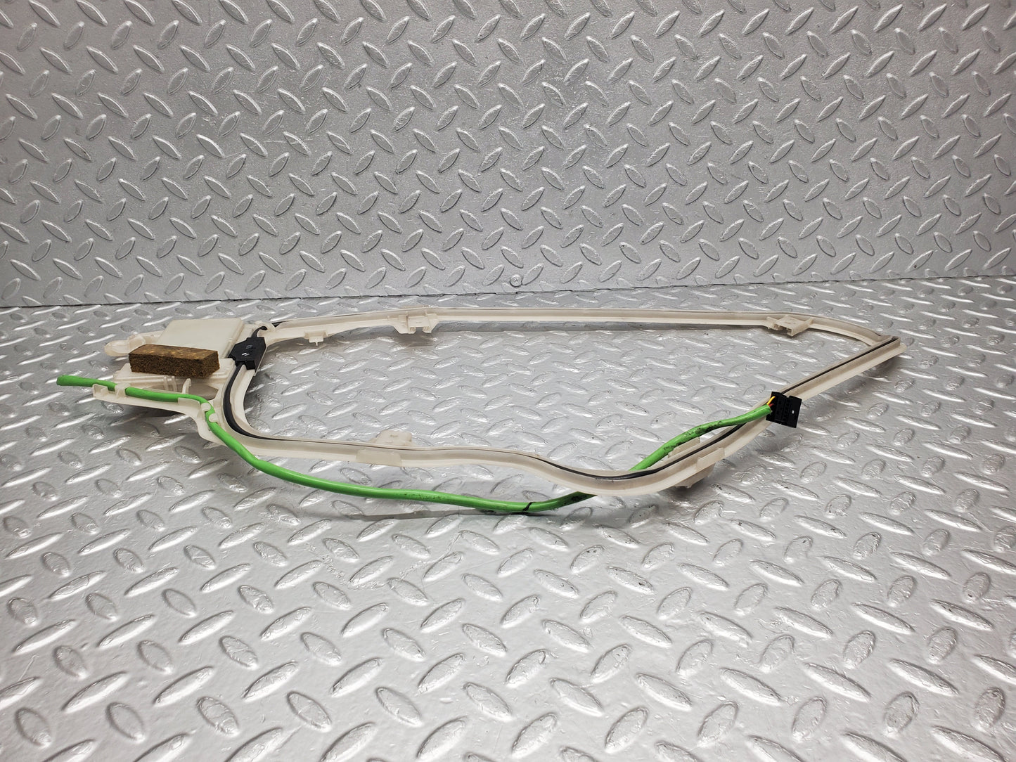 1607 Mercedes-Benz W220 S430 Key Less Antenna Rear Left 2208200375