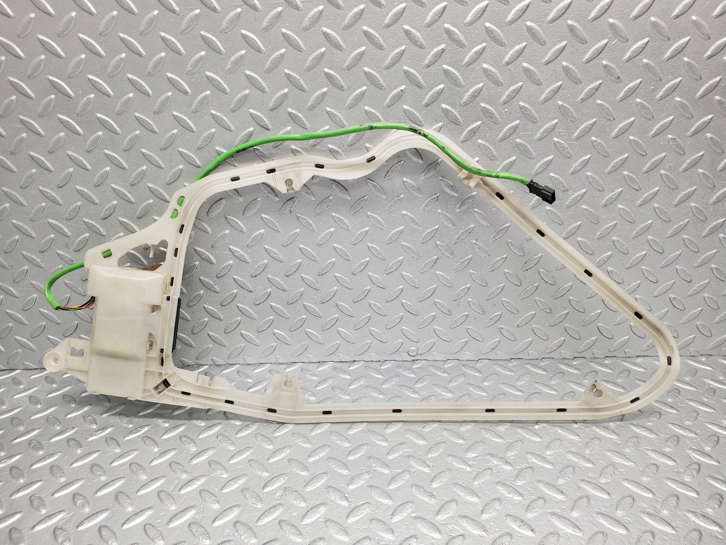 1607 Mercedes-Benz W220 S430 Key Less Antenna Rear Left 2208200375