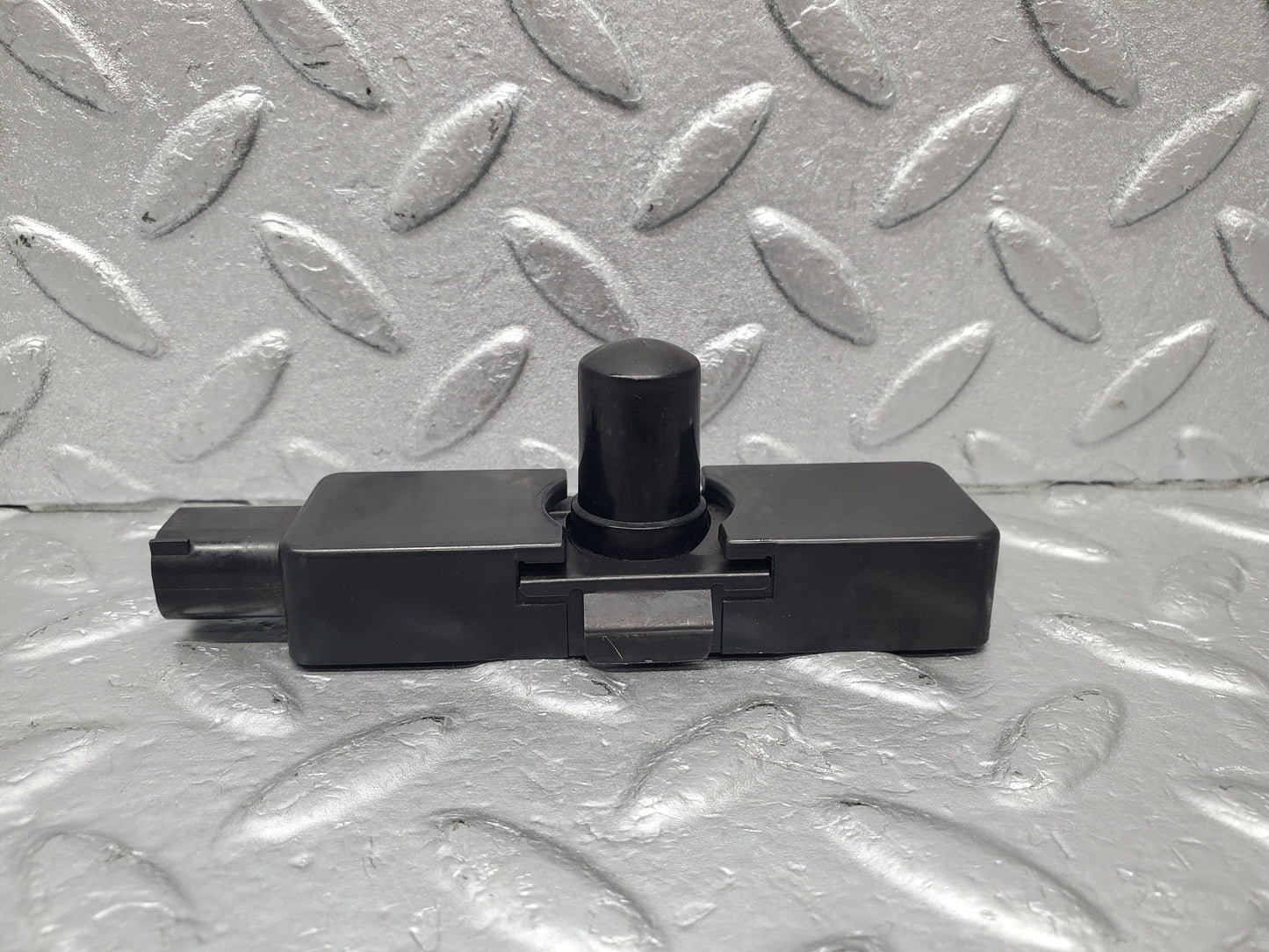 1610 Mercedes-Benz W220 S430 Light Control Sensor 2208300272