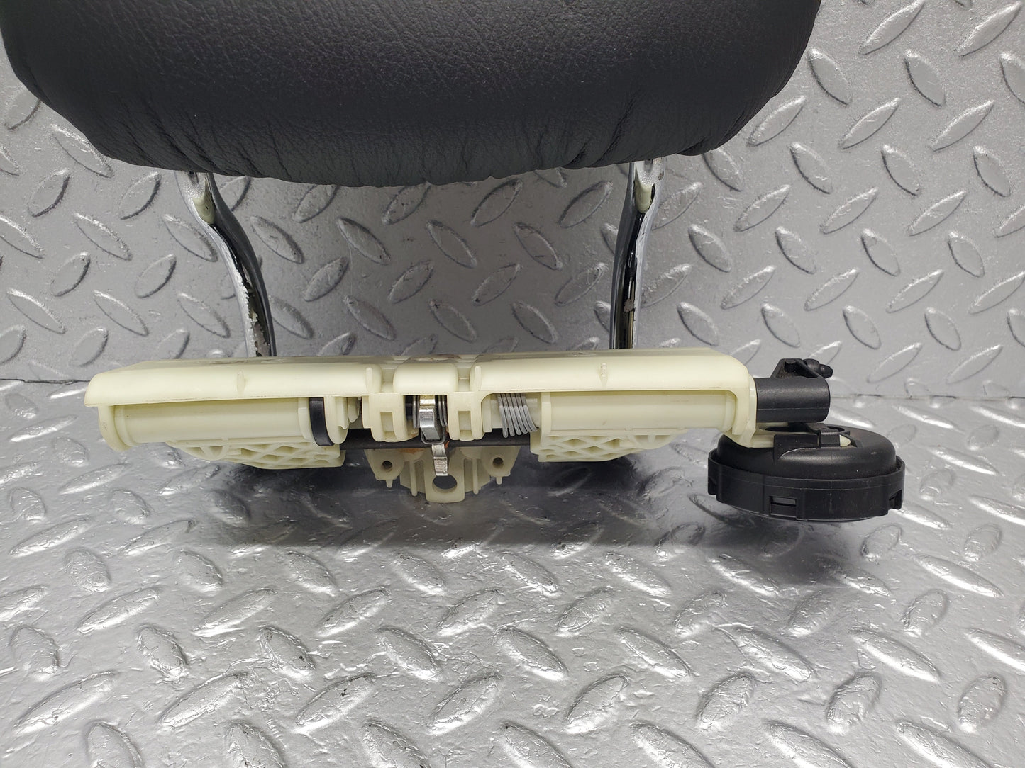 1614 Mercedes-Benz W220 S430 Rear Headrest Black Leather