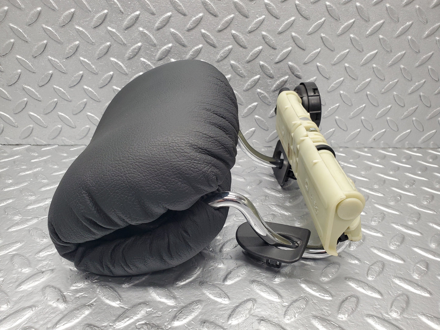 1616 Mercedes-Benz W220 S430 Rear Headrest Black Leather