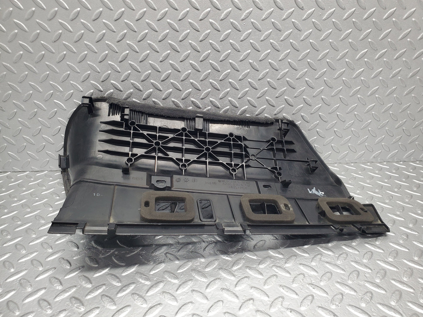 1626 Mercedes-Benz W220 S430 Front Right Bottom Dash Cover 2206800217