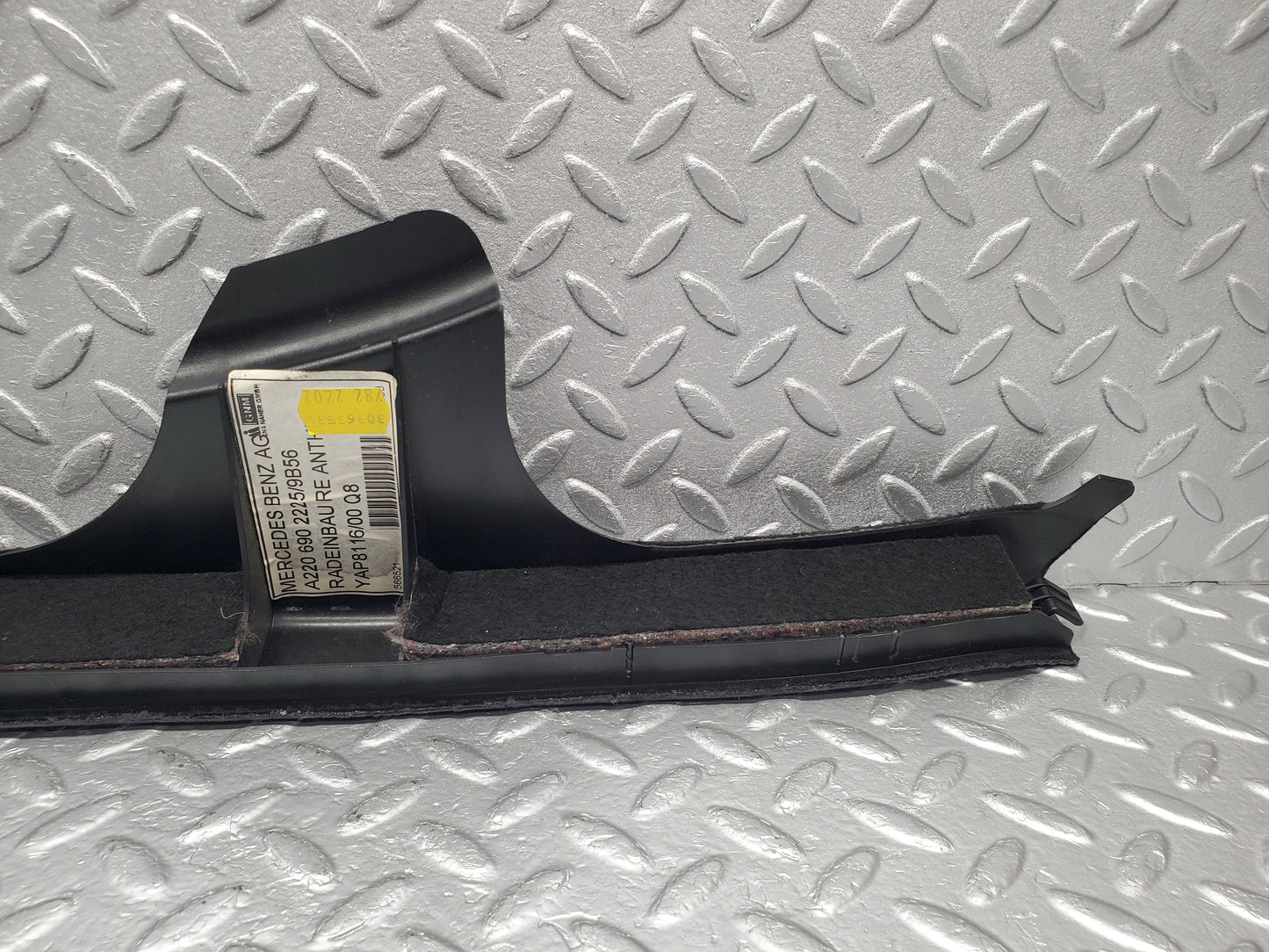 1627 Mercedes-Benz W220 S430 Rear Right Driver Wheel Housing Cover 2206902225