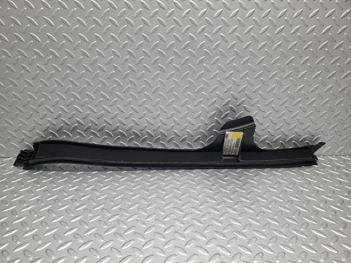 1627 Mercedes-Benz W220 S430 Rear Right Driver Wheel Housing Cover 2206902225