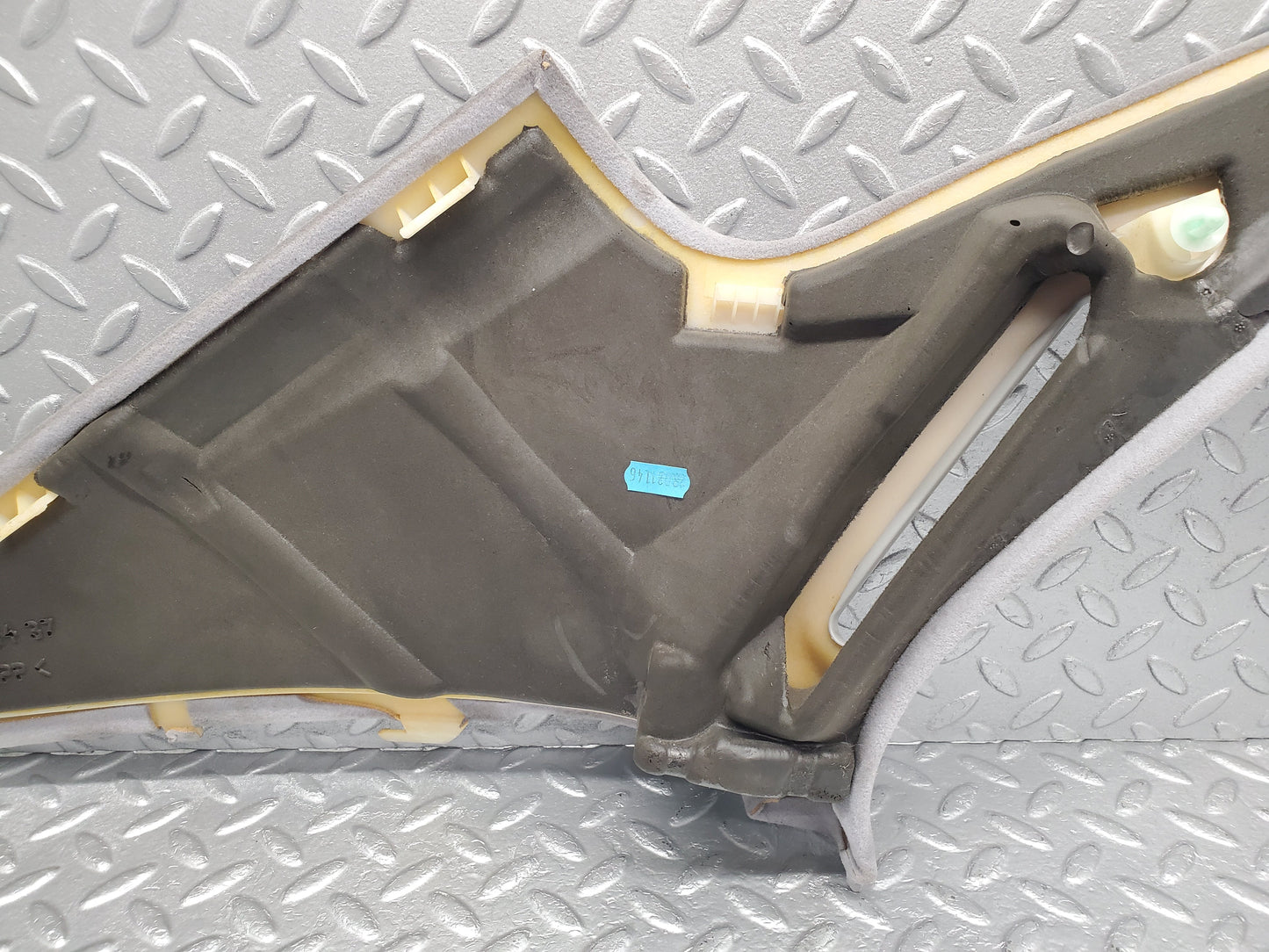 1636 Mercedes-Benz W220 S430 C Pillar Cover Trim Right Side 2206950437