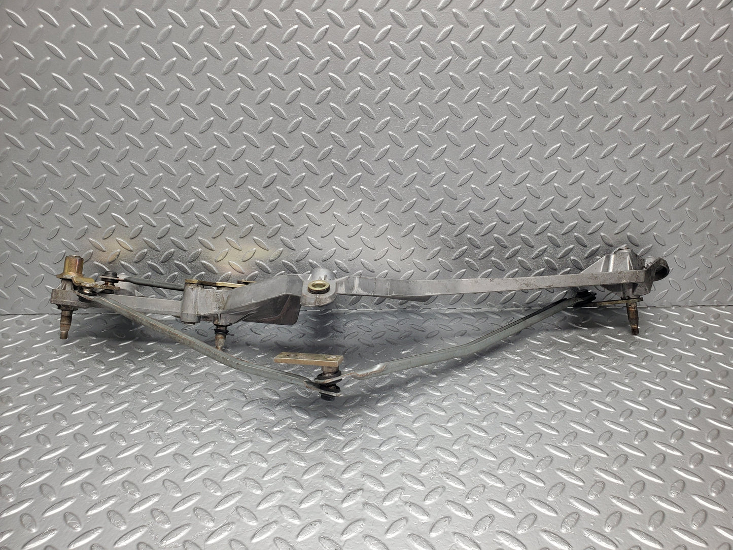 1645 Mercedes-Benz W220 S430 Wiper Linkage 3391098392