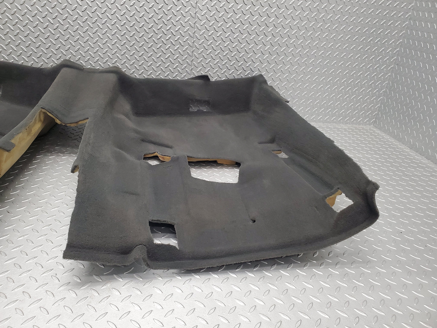 1652 Mercedes-Benz W220 S430 Floor Mat Rear Side 220680004