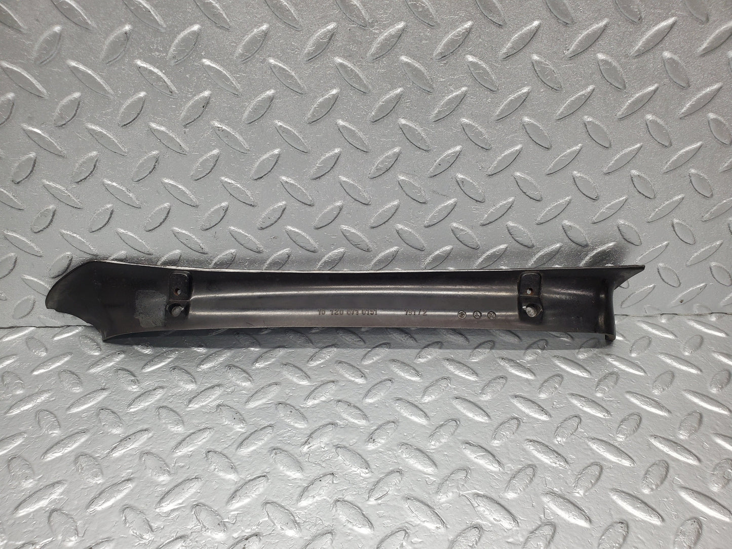 1666 Mercedes-Benz W105 219 PONTON A Pillar Trim Moulding Right 101206710151