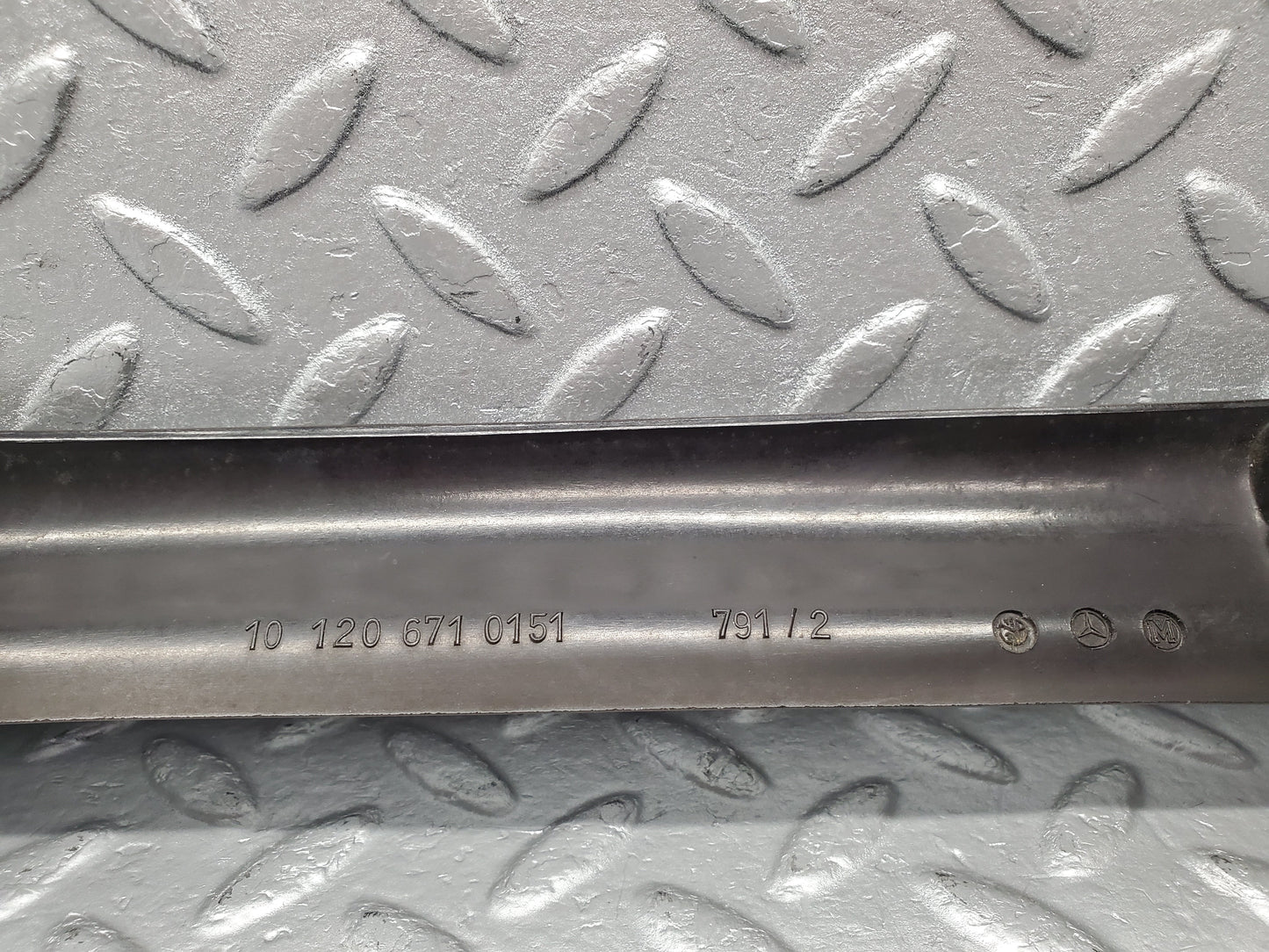 1666 Mercedes-Benz W105 219 PONTON A Pillar Trim Moulding Right 101206710151