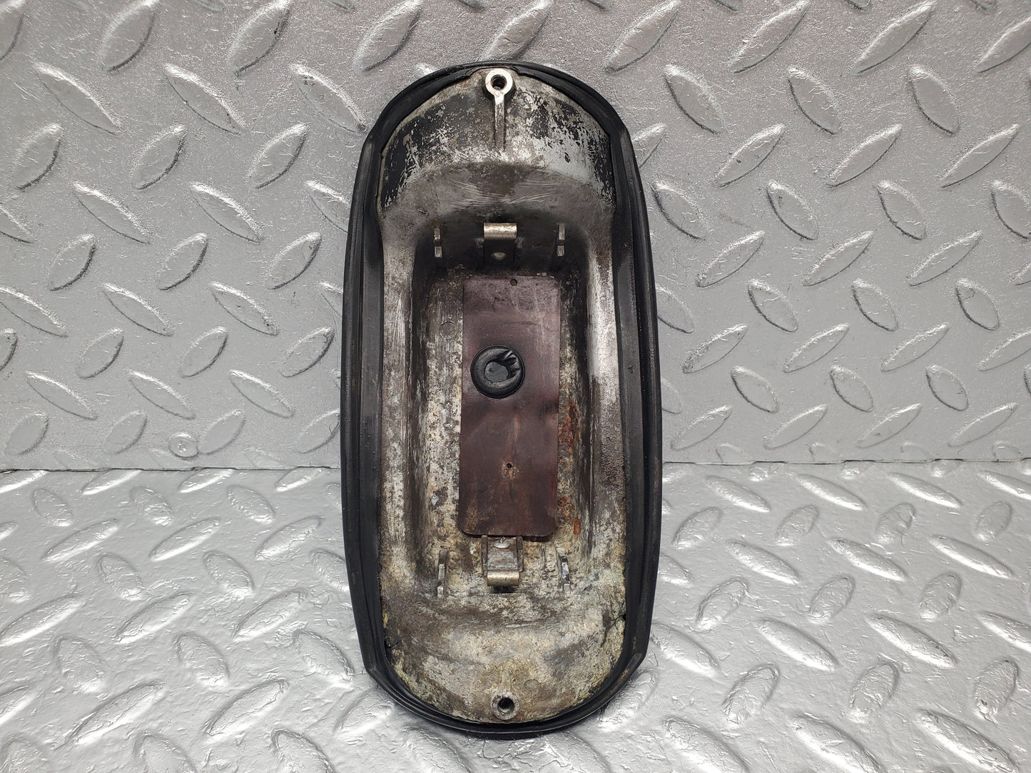 1683 Mercedes-Benz W105 219 PONTON Rear Tail Light Housing 01808200164