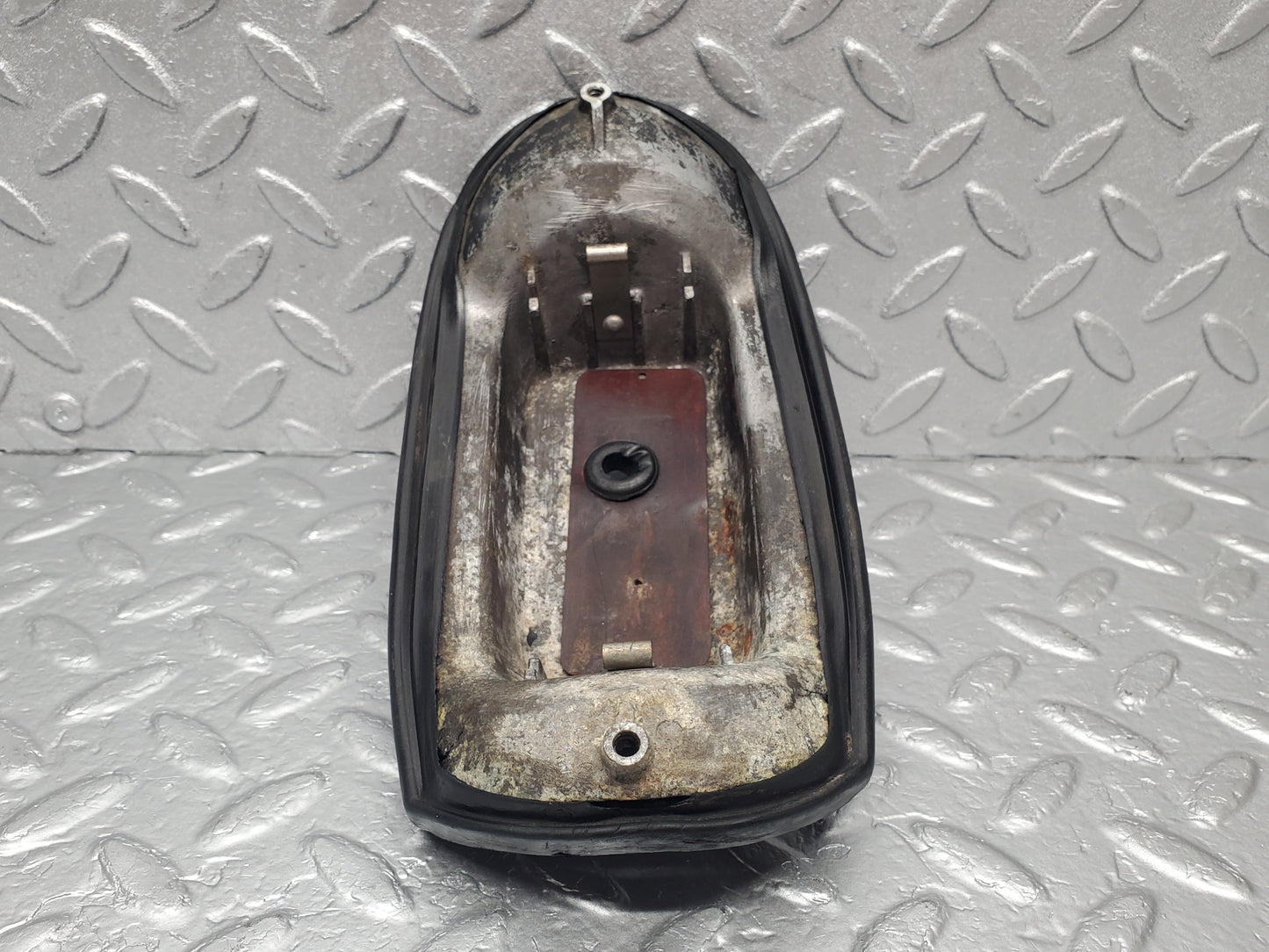 1683 Mercedes-Benz W105 219 PONTON Rear Tail Light Housing 01808200164
