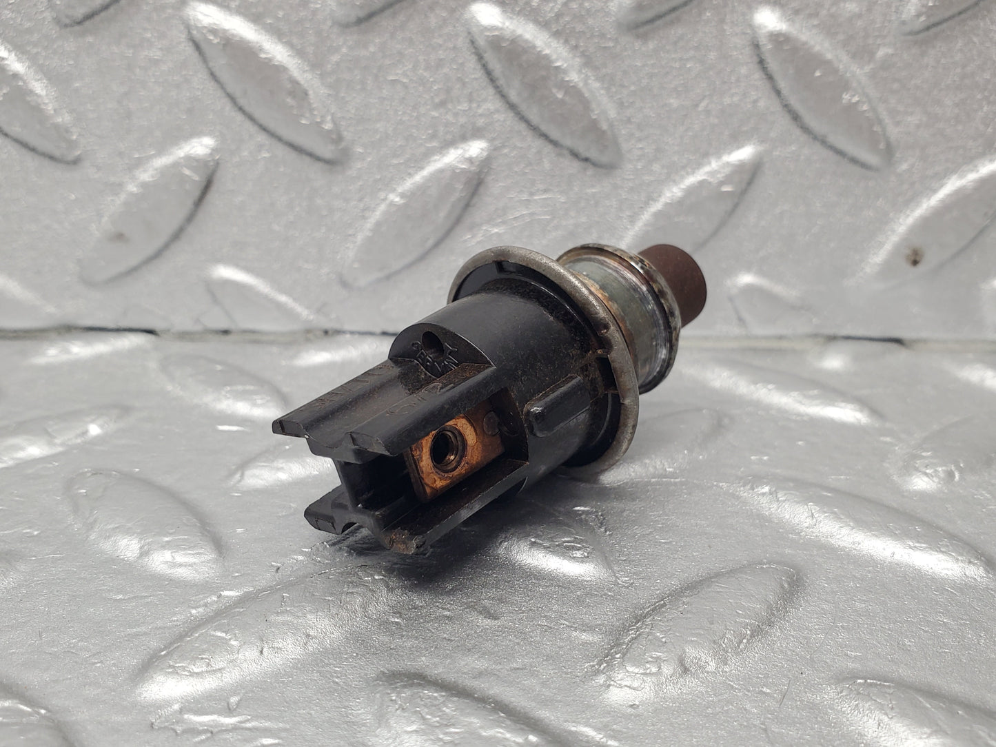 1688 Mercedes-Benz W105 219 PONTON Bakelite Switch