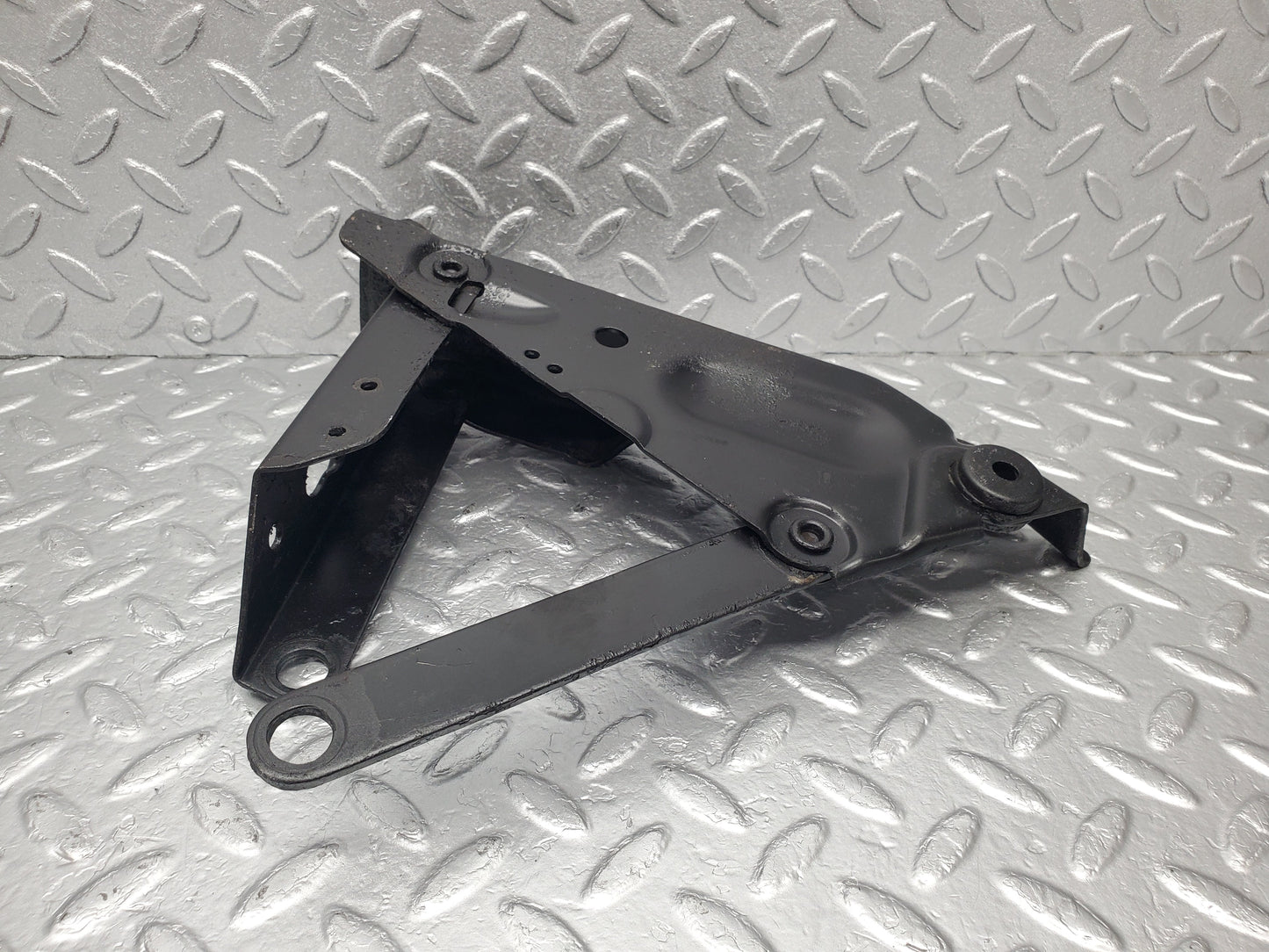 1698 Mercedes-Benz W105 219 PONTON Bonnet Hinges Left Side