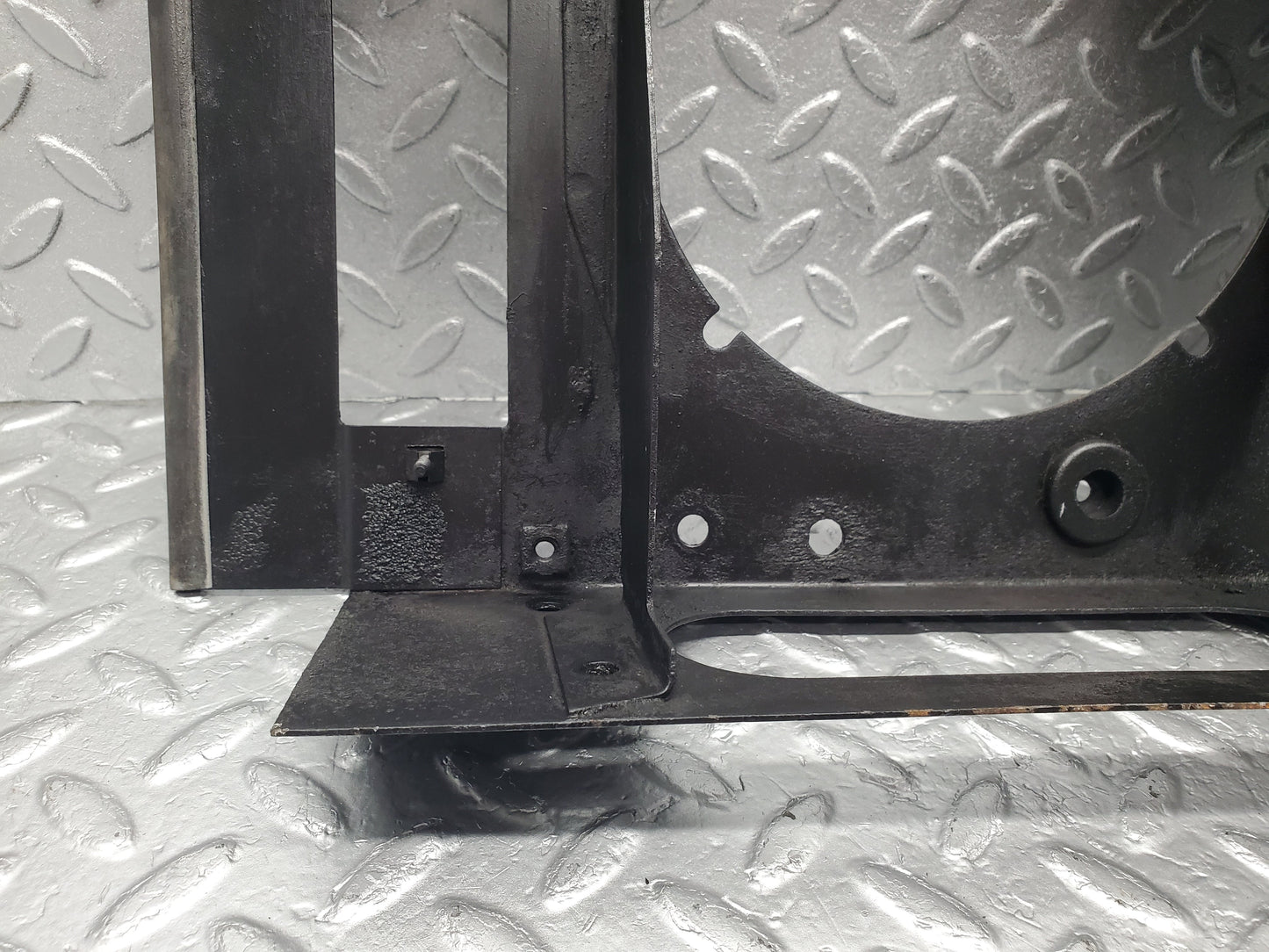 1704 Mercedes-Benz W105 219 PONTON Baffle Wall Bracket For Brake Unit