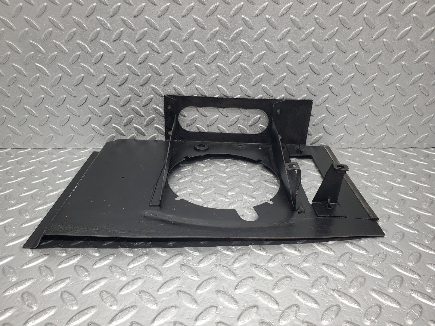 1704 Mercedes-Benz W105 219 PONTON Baffle Wall Bracket For Brake Unit