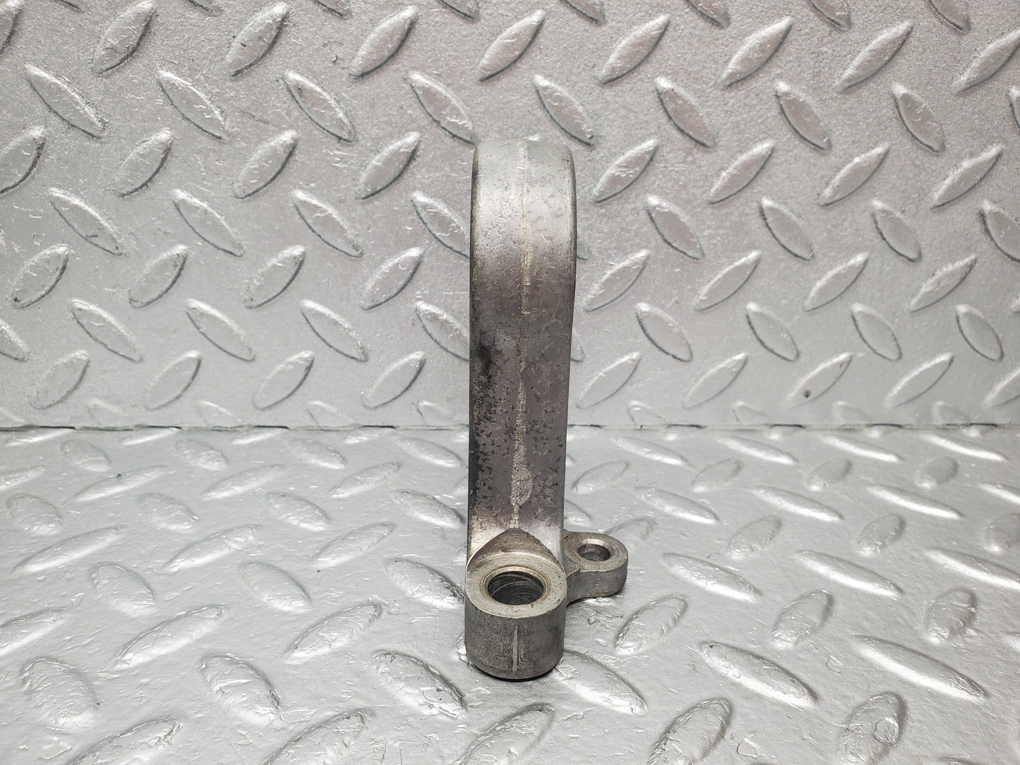 1712 Mercedes-Benz W105 219 PONTON Camshaft Bearing Tower 1800511616