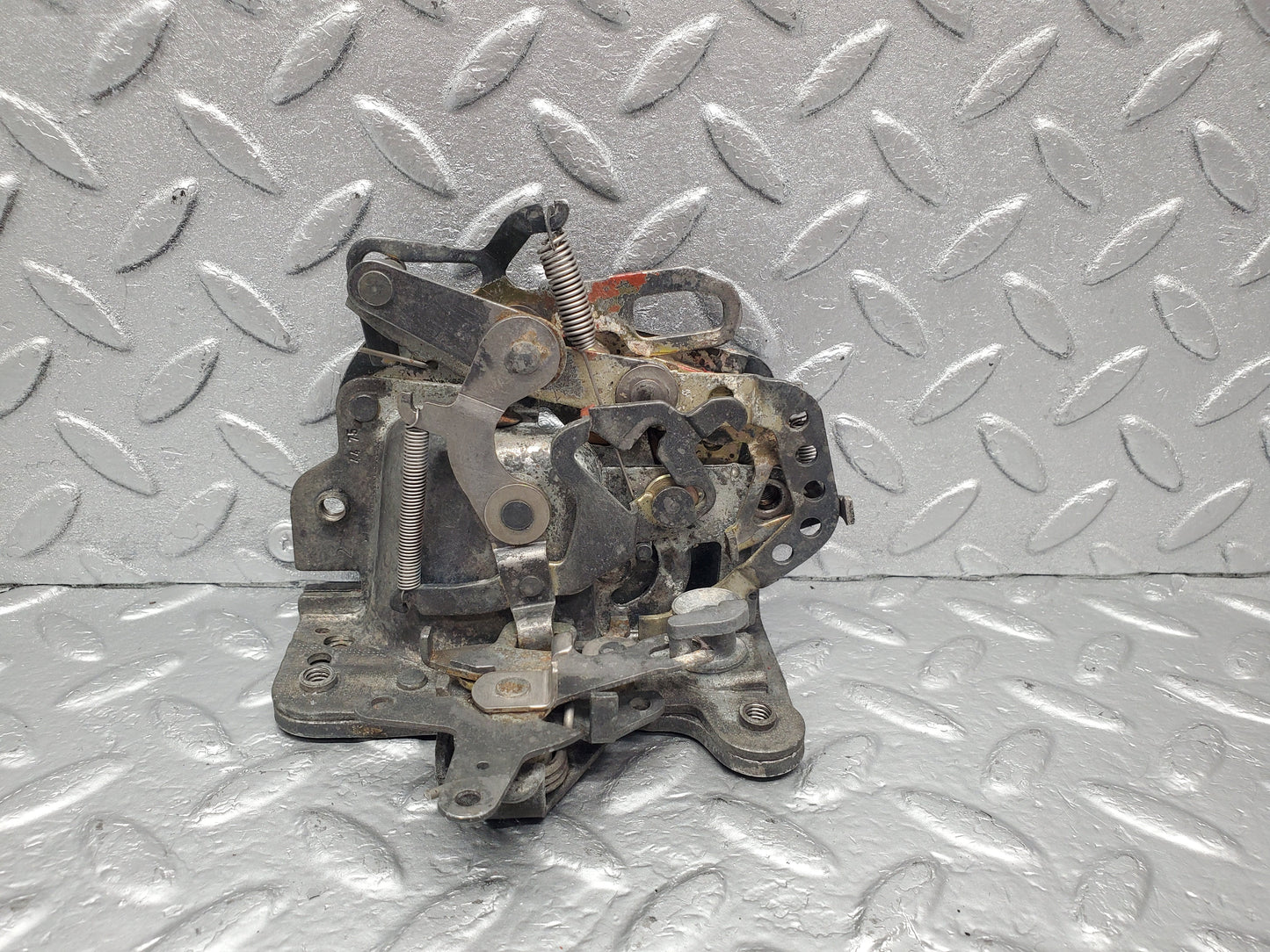 1882 Mercedes-Benz W116 350SE Door Lock Front Left