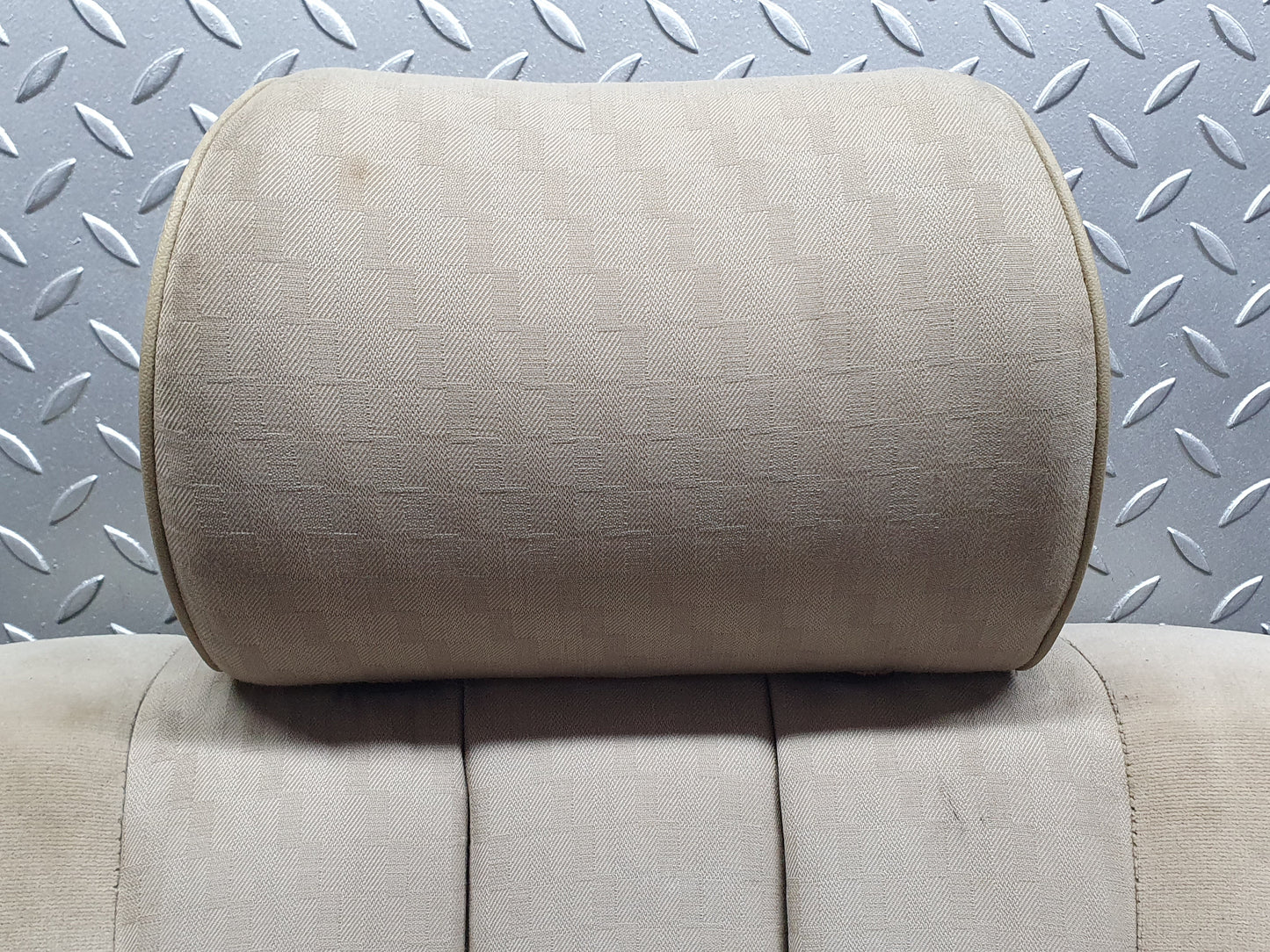 41133 Mercedes-Benz W126 300SE Front Left Seat Passenger Seat Beige 1269102950
