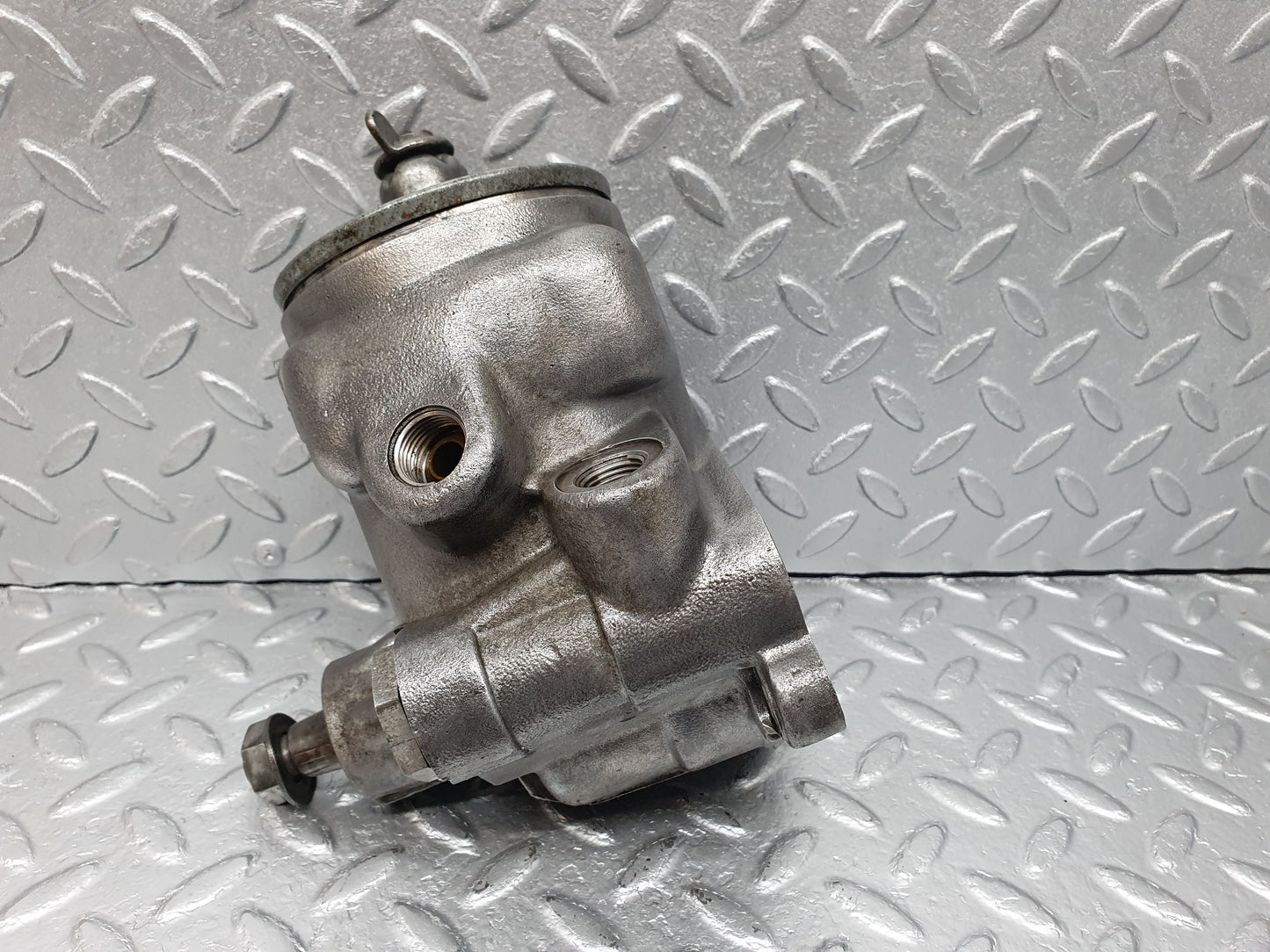 16732 Mercedes-Benz C107 380SLC Power Steering Pump