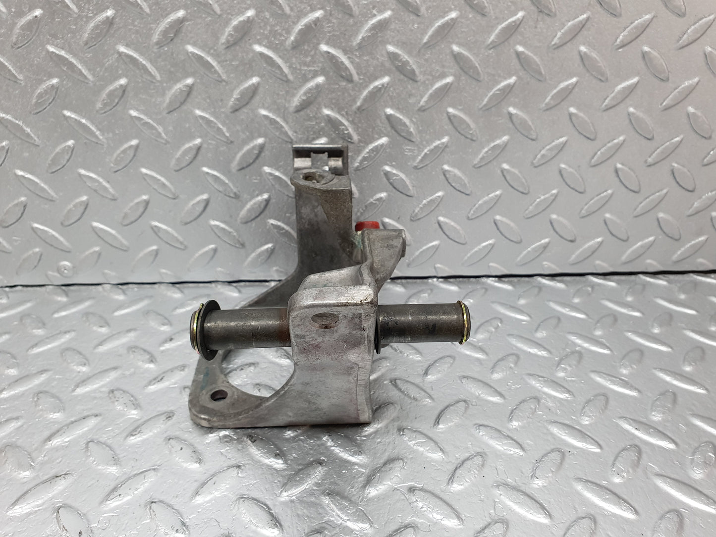 25122 Mercedes-Benz W201 190D Brake And Clutch Pedal Bracket 1242900419