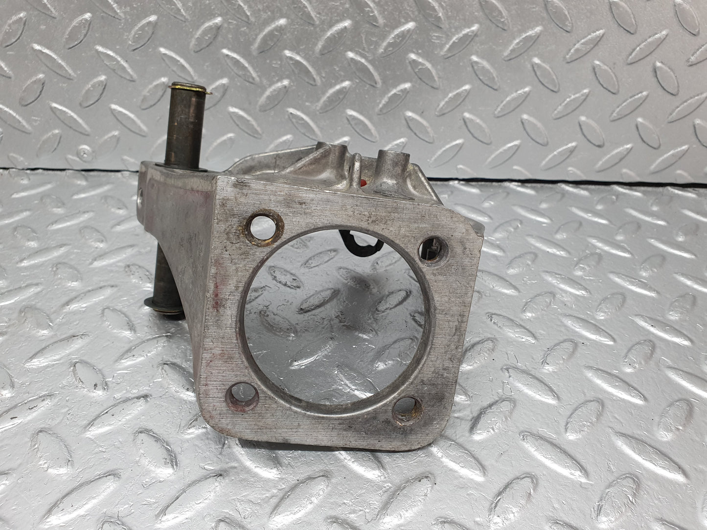 25122 Mercedes-Benz W201 190D Brake And Clutch Pedal Bracket 1242900419
