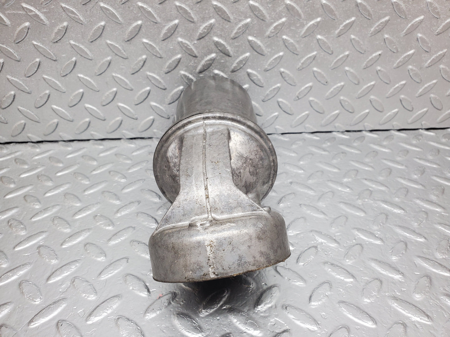 0902 Mercedes-Benz C107 350SLC Coupe Oil Filter Housing MANN 1161840309