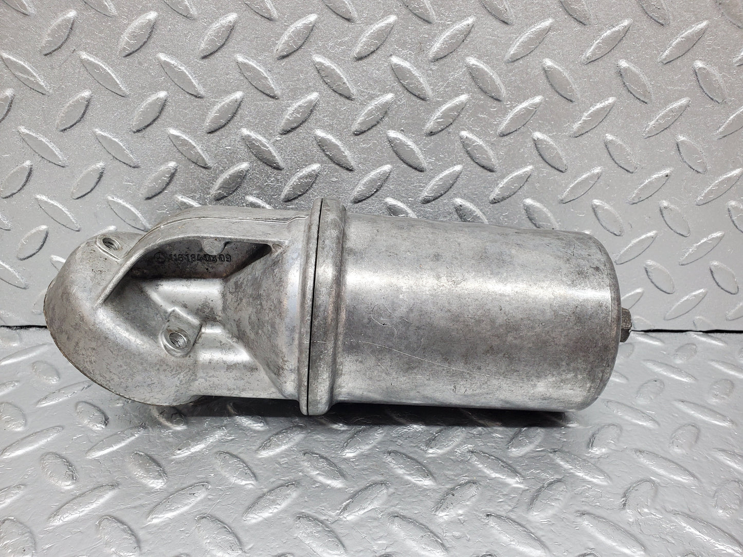 0902 Mercedes-Benz C107 350SLC Coupe Oil Filter Housing MANN 1161840309