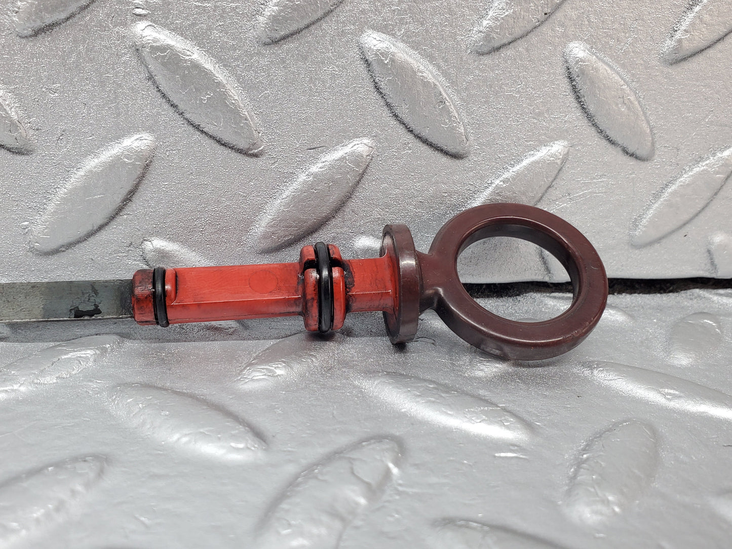 0889 Mercedes-Benz W123 240D Oil Dipstick