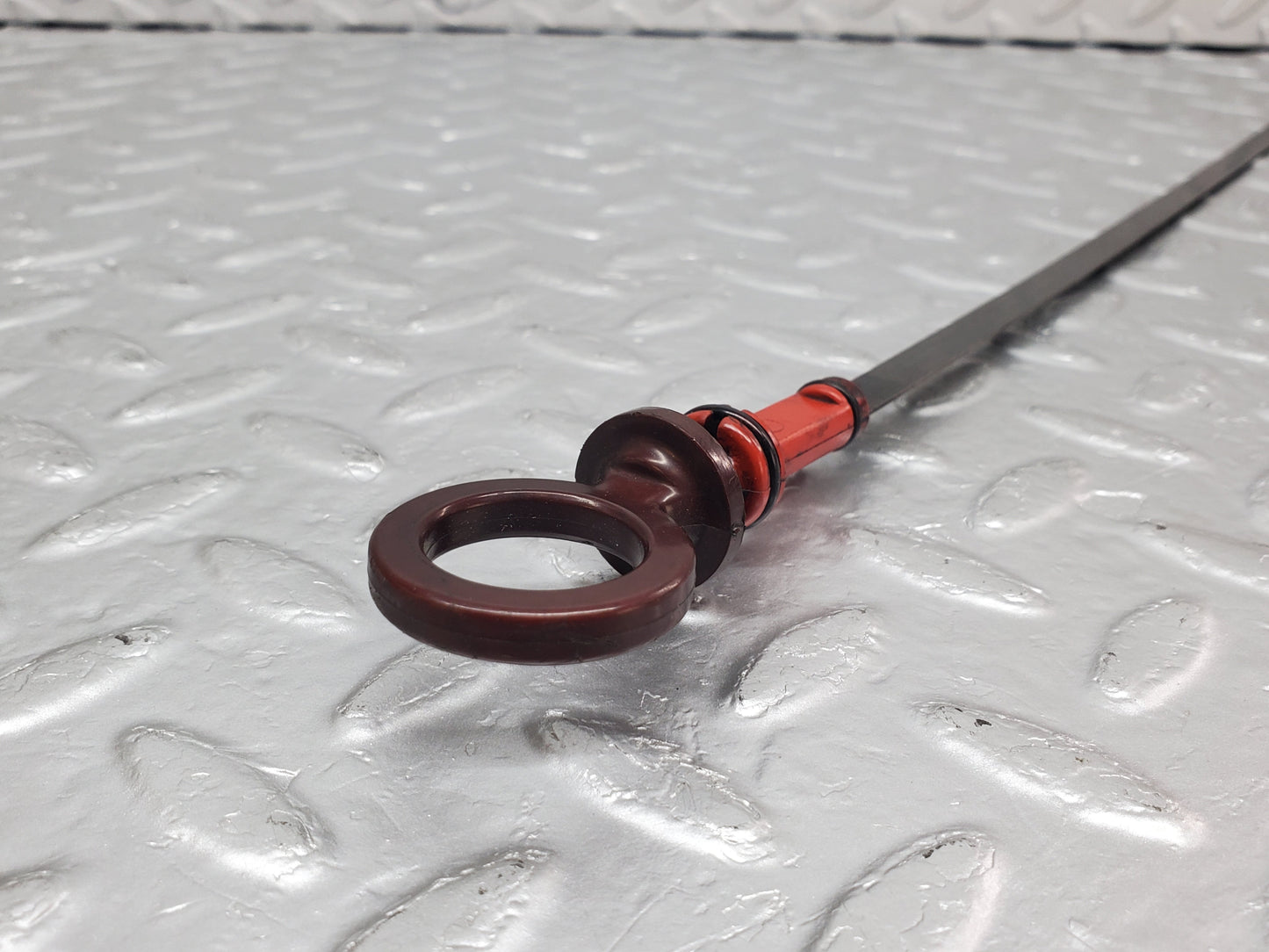 0889 Mercedes-Benz W123 240D Oil Dipstick