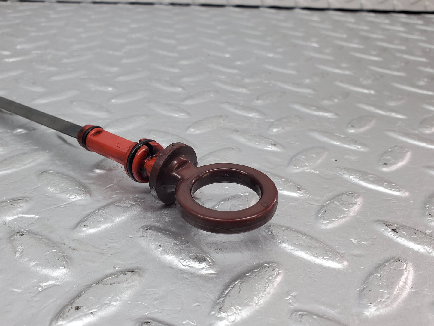 0889 Mercedes-Benz W123 240D Oil Dipstick