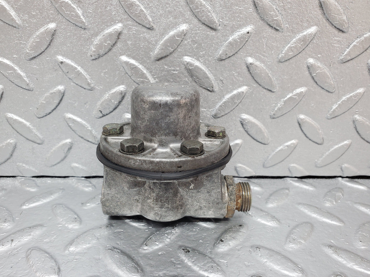 0916 Mercedes-Benz C107 350SLC Coupe Oil Pressure Damper 1161870494